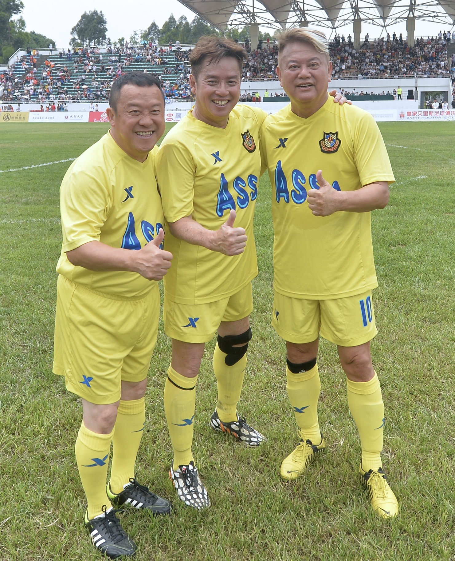 足球中国香港明星队vs国际传奇队,香港明星足球队香港大球场比赛