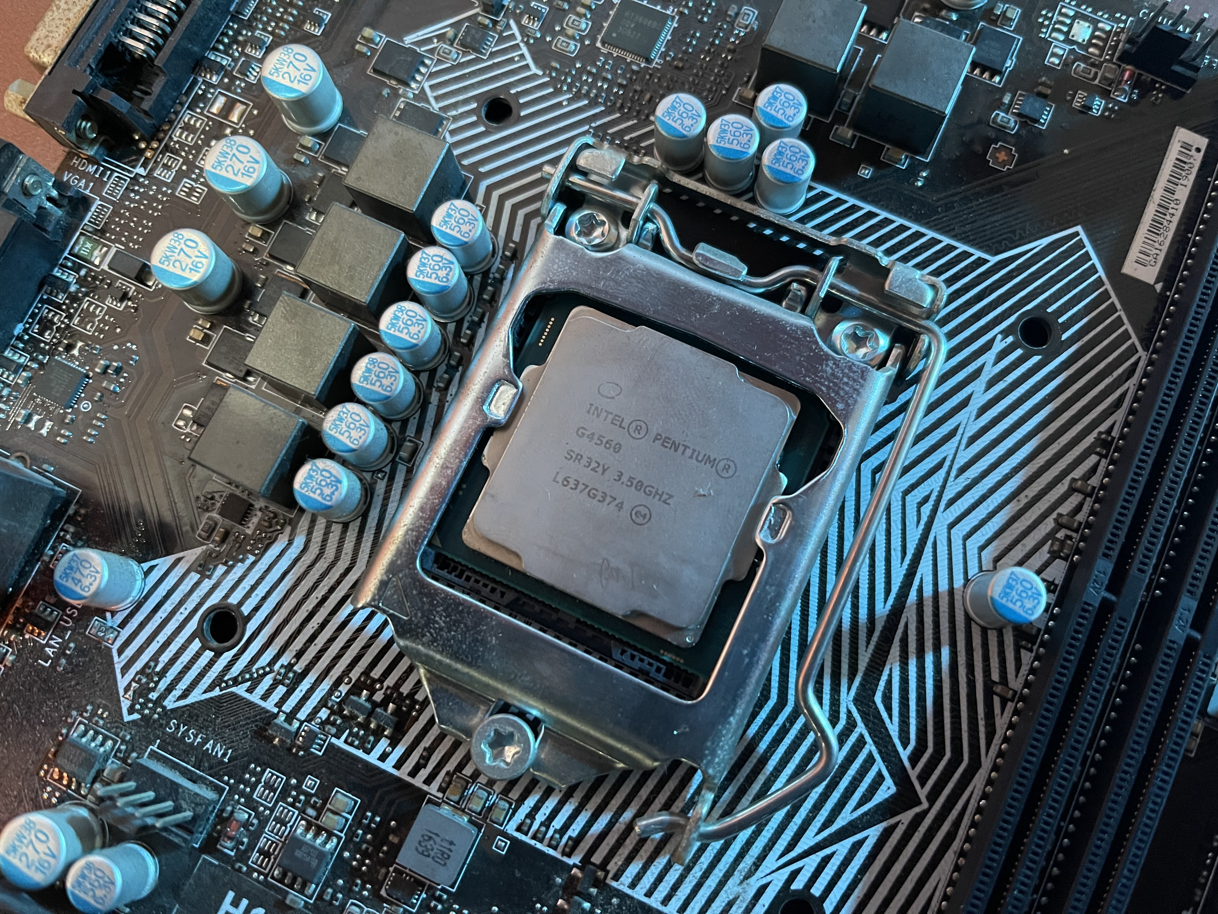 玩腾讯全家桶游戏本推荐,1500元以内游戏电脑配置