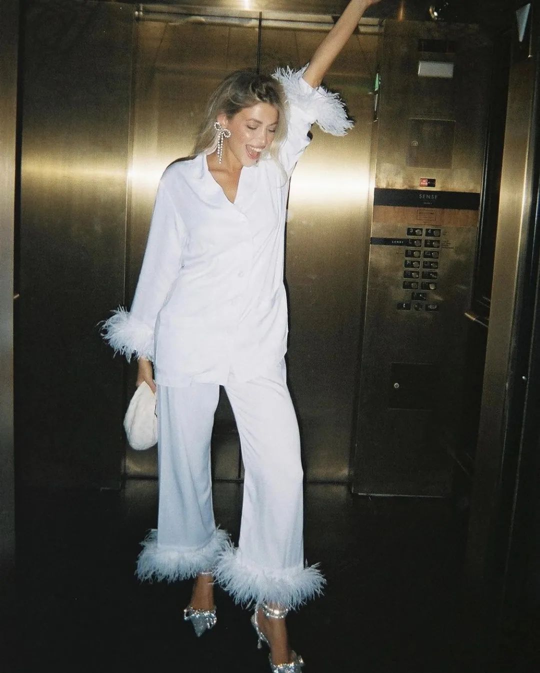 精致套头牛奶绒家居服女,家居服女冬加厚精致