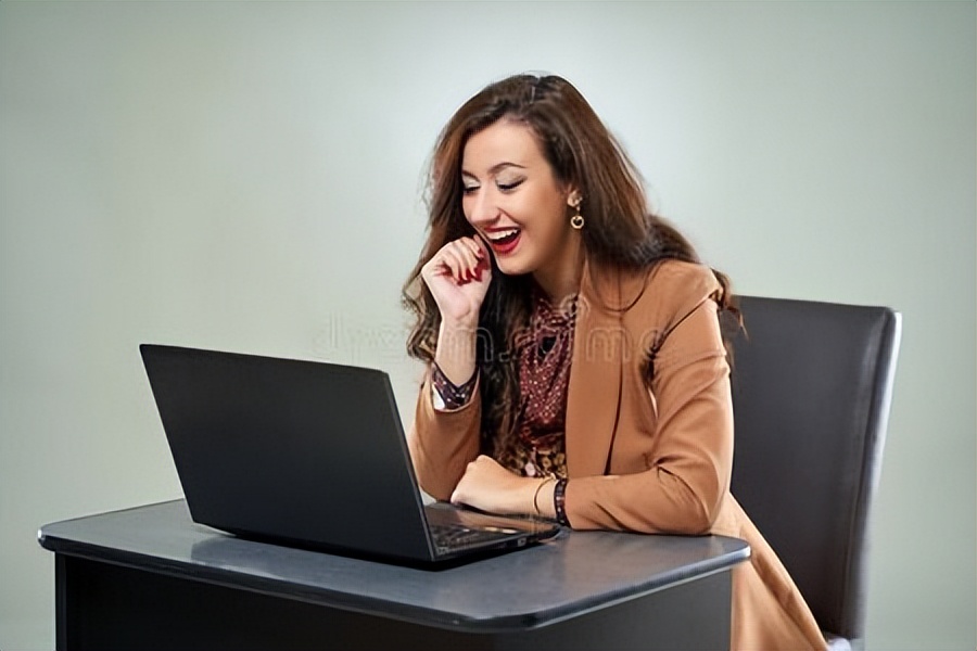 经血有血块和肉状东西是怎么回事,经期血块发黑像肉一样怎么回事