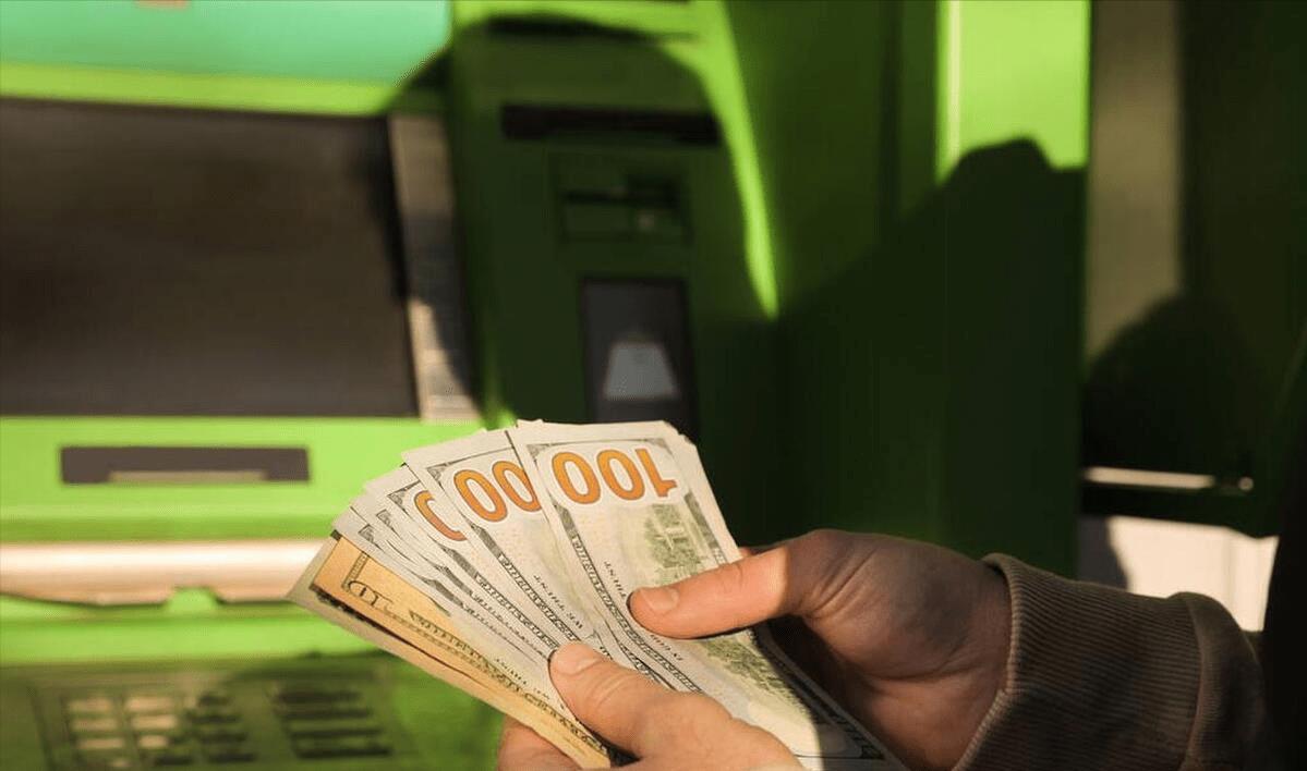 银行取假钞,银行取钱取假钱了怎么办