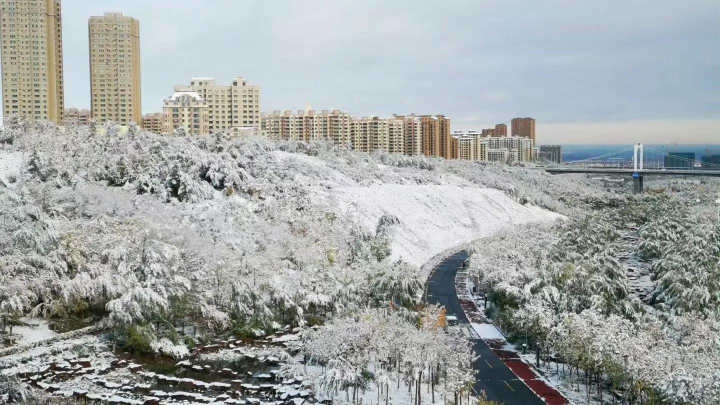 乌鲁木齐五年发展的变化,乌鲁木齐5环规划图