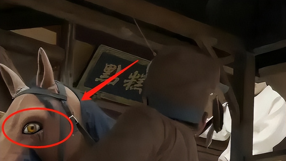 影视剧中那些笑不活的穿帮镜头,笑到肚子疼穿帮图片