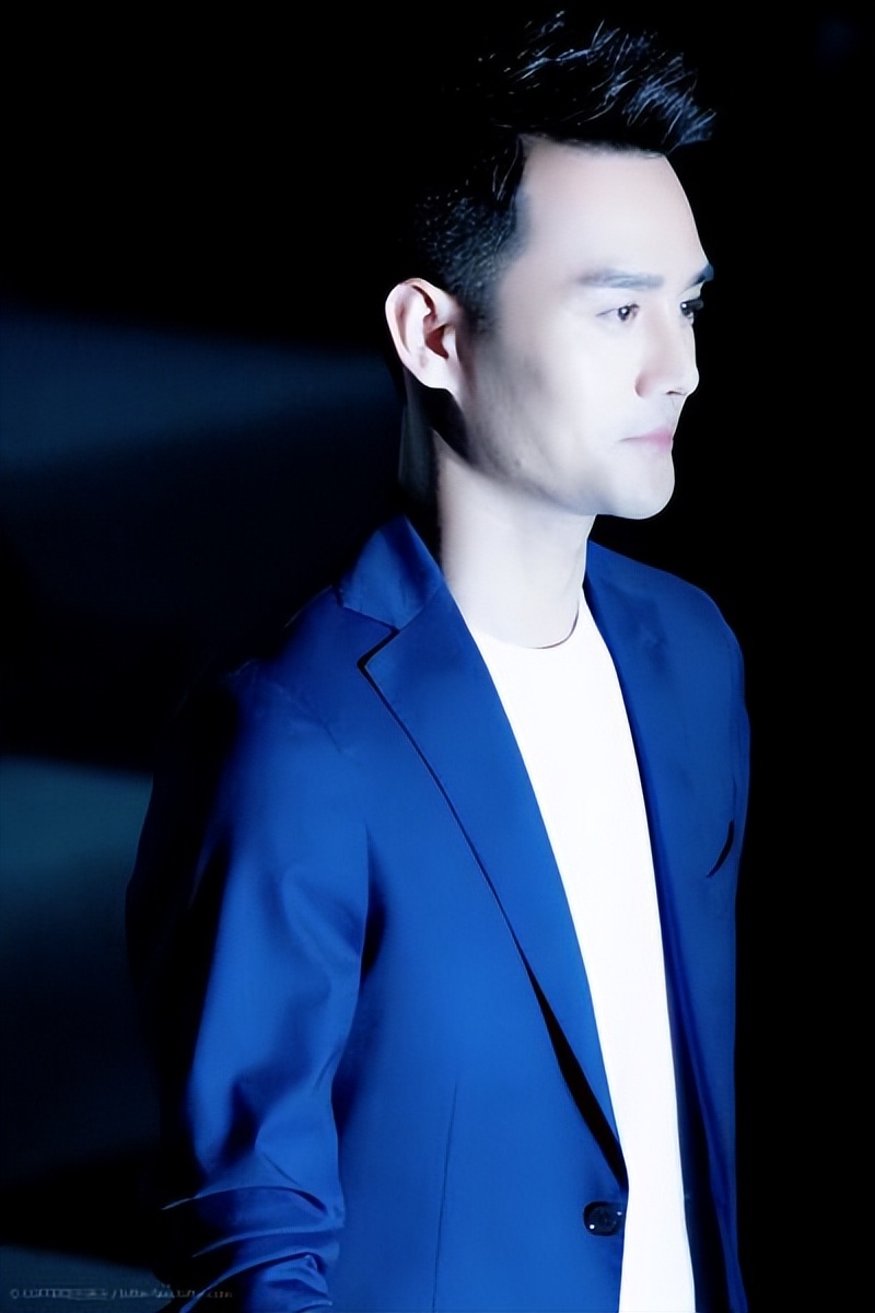 王凯谈患病经历视频,王凯爸爸什么病