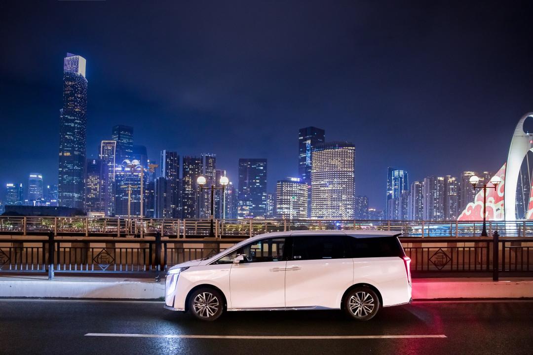 全新传祺m8大师版有白色内饰吗,全新传祺m8大师版