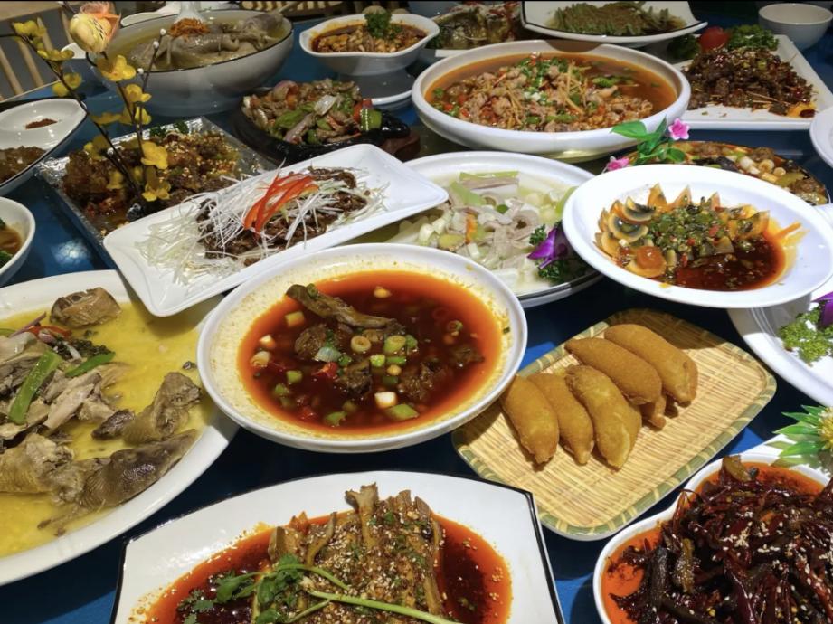 青白江美食打卡地,青白江100元美食街