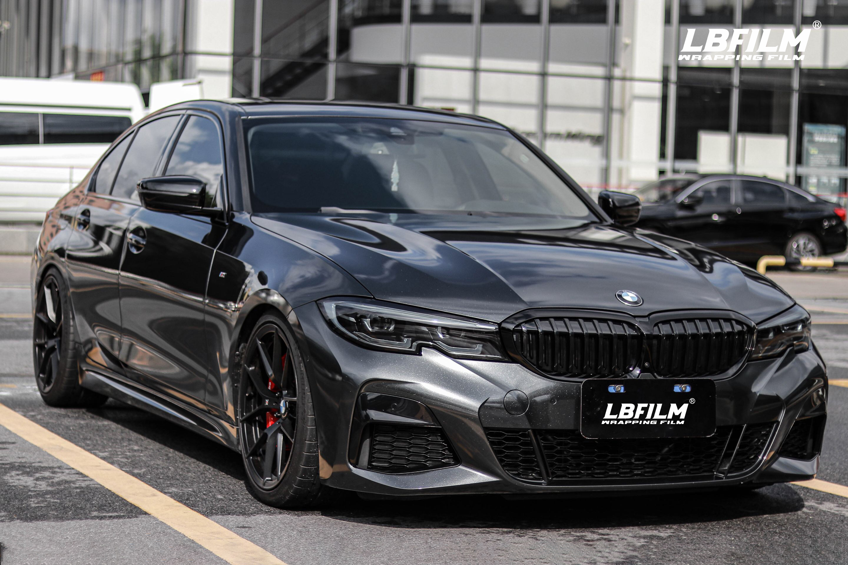 汽车贴膜改色什么样的好,汽车贴膜改色前景怎么样