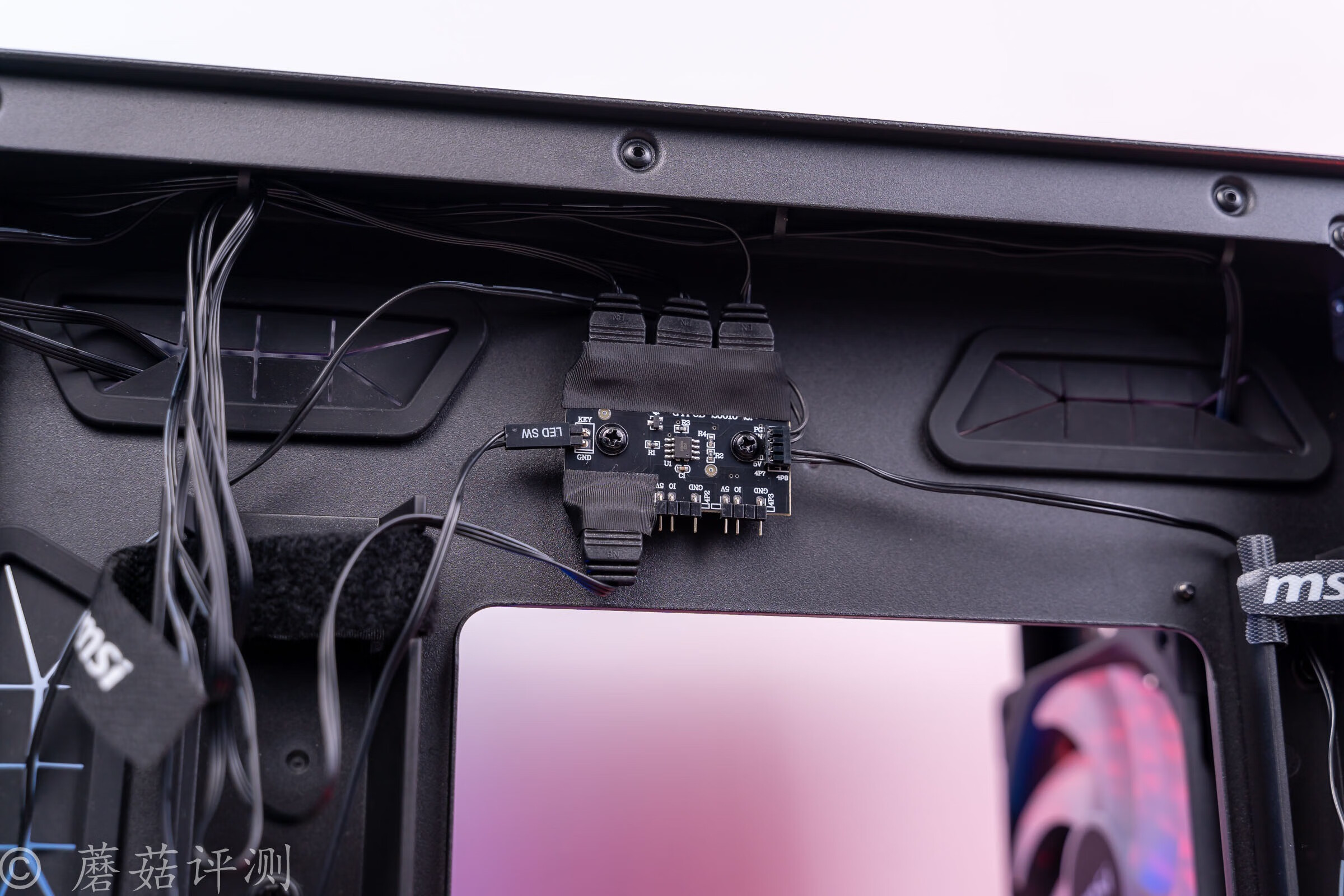 微星哪款机箱散热好,散热好的机箱matx