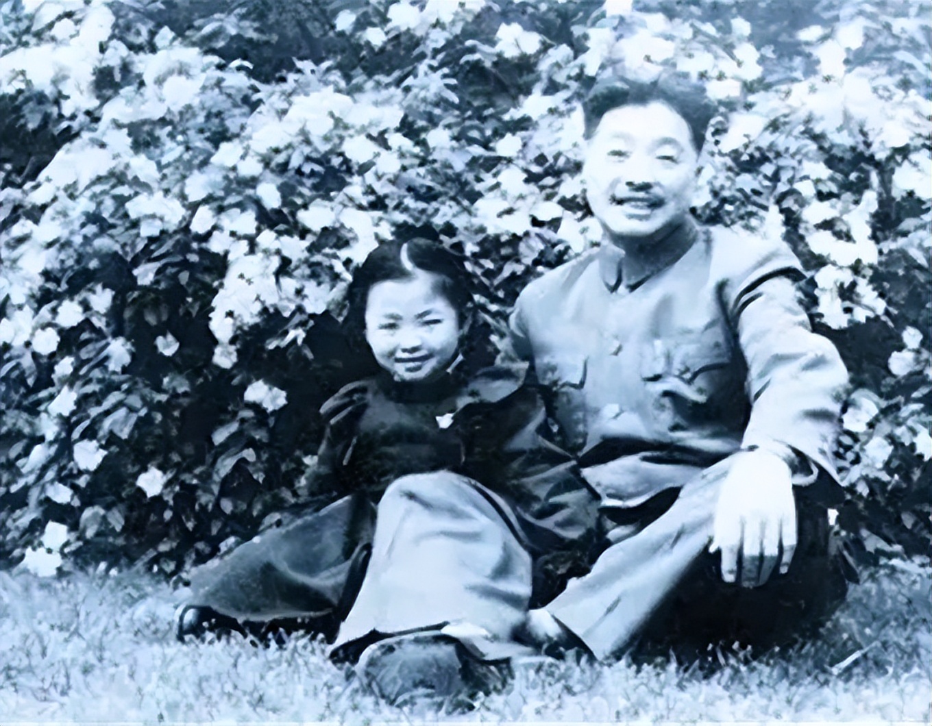 贺晓明曾说：父亲贺龙除了丰功伟绩外，另一个最高荣誉就是爱！