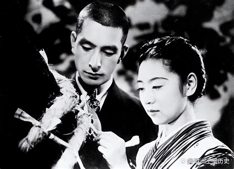 他是昭和时代的*男美**子，无滤镜无美颜，颜值妥妥的校草