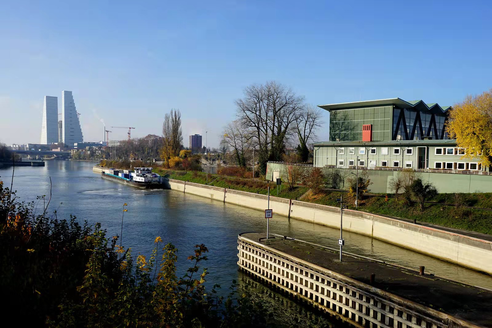 缃楁皬鍒惰嵂涓栫晫绗竴,缃楁皬鍥介檯鍒惰嵂宸ㄥご