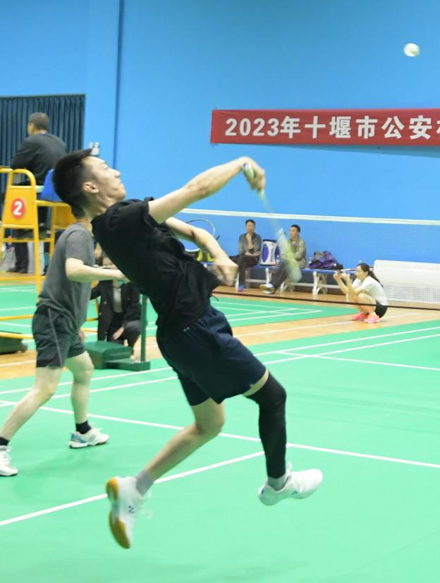 谁羽争锋杯羽毛球比赛,谁羽争锋羽毛球馆电话