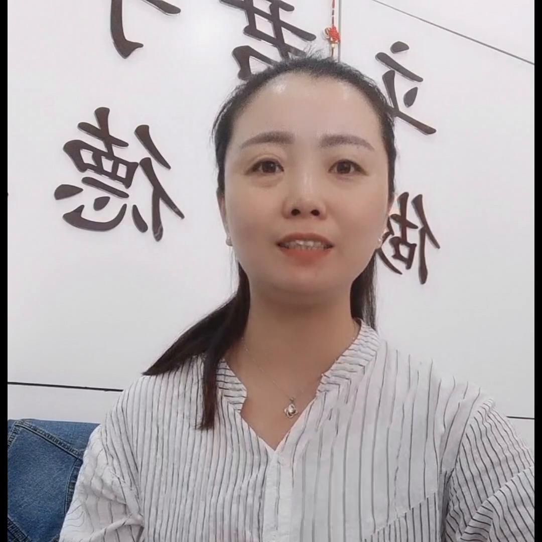 女孩高中选专业怎么选,学习好的女孩如何选专业