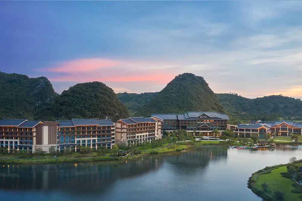 承包470000㎡山水野奢美景，泛舟下午茶…隐居桂林传奇酒店