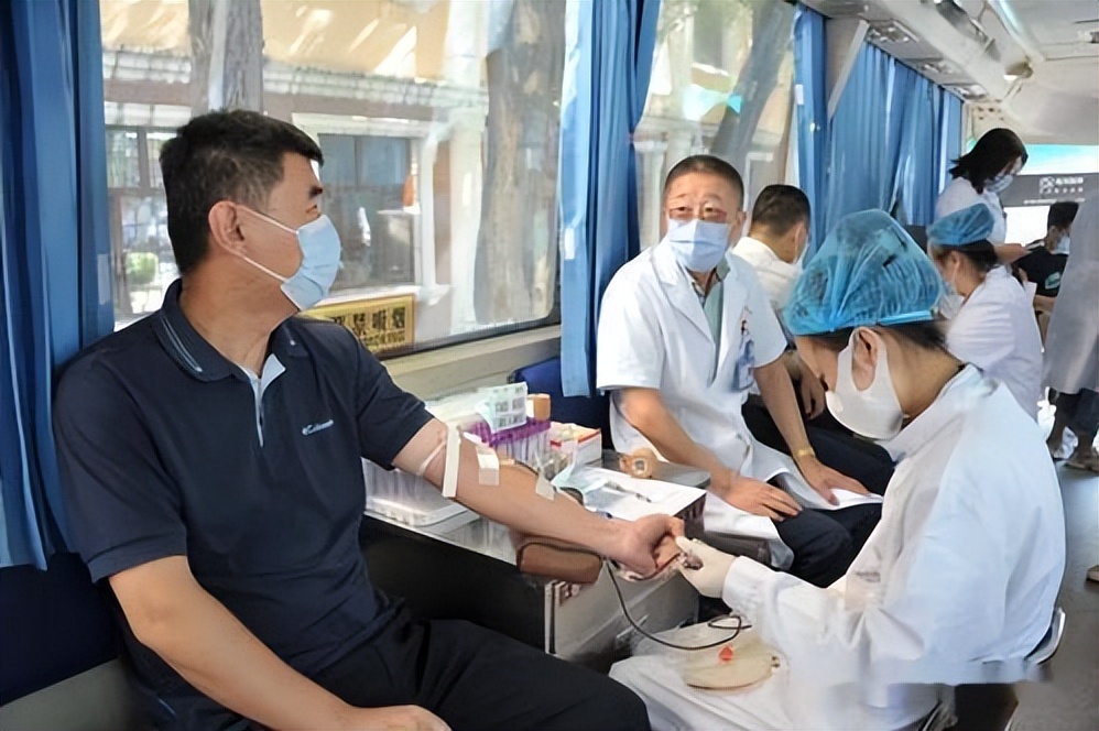 去献血对血液排毒有好处吗,定期献血有什么好处和坏处