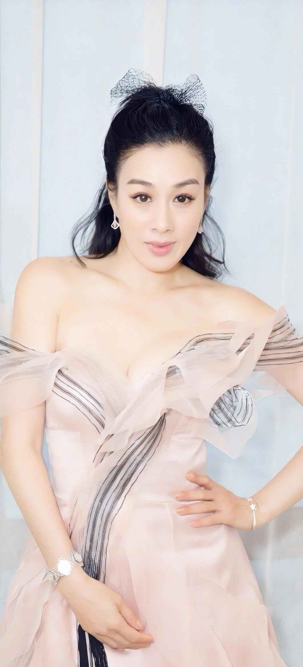 钟丽缇写真,钟丽缇惊艳美照片