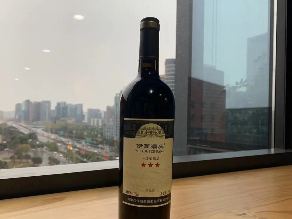 某知名连锁商超售24.9块的黑比诺葡萄酒，专家：无黑比诺风味