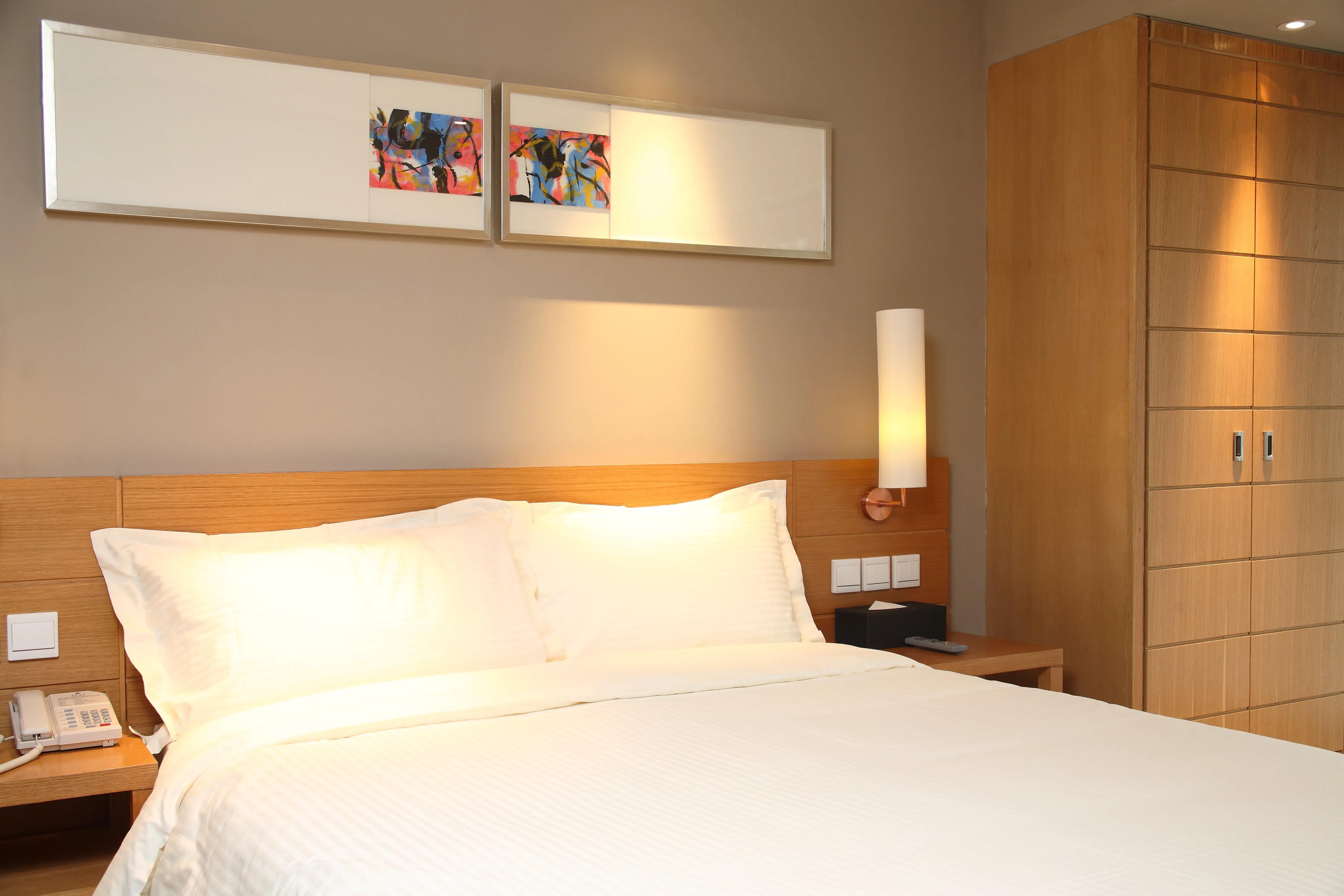 酒店弄上大姨妈了需要赔钱吗,大姨妈血弄到酒店床单上要赔钱吗