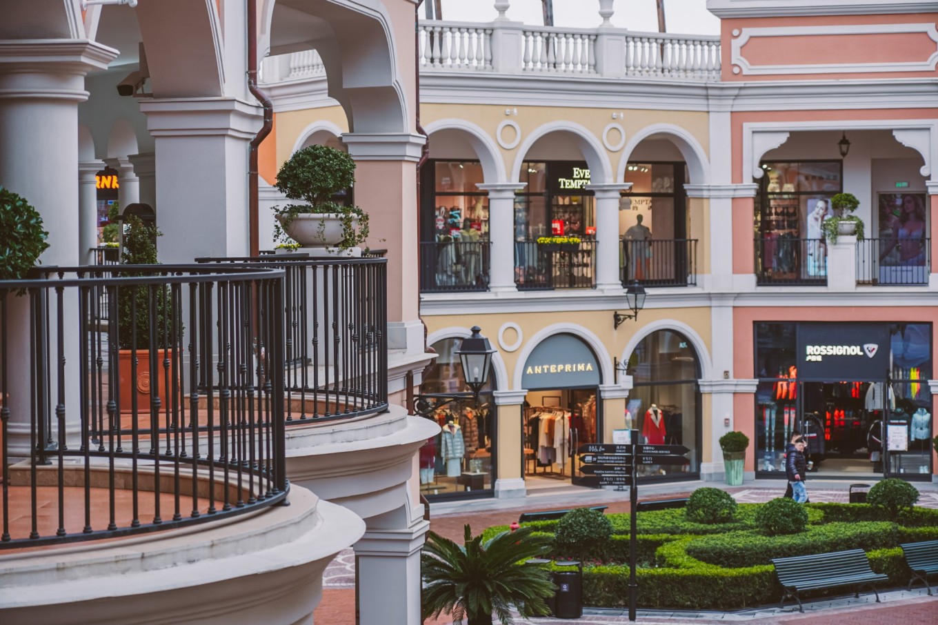 周末带娃逛逛欧洲风情小镇,武清佛罗伦萨小镇遛娃