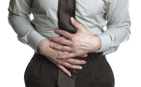 中医治疗大肠湿热夹杂脾胃虚寒,脾胃虚寒去中医看针灸还是艾灸