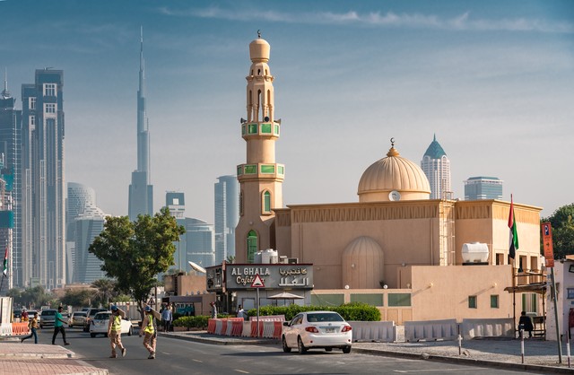 卡塔尔花2000亿打造城市,卡塔尔花了2000亿美元吗