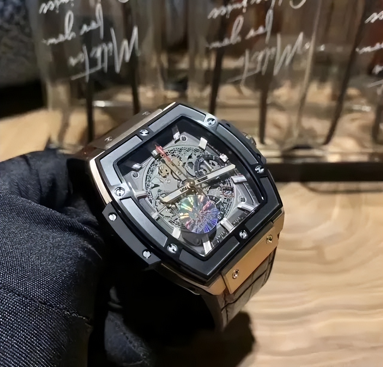 穷玩车，富玩表，典当行买的手表，到底有多便宜？