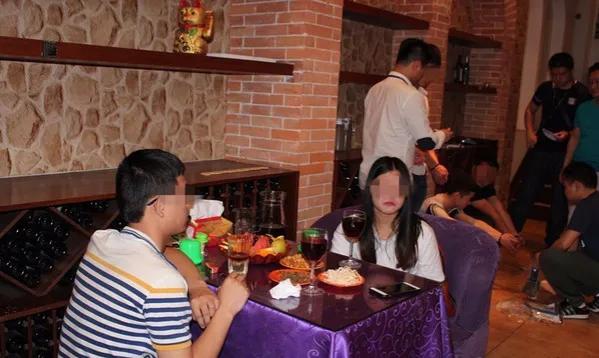 大学生遇酒托骗局,大学生酒托骗局