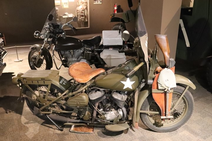 哈雷摩托车哪款改复古最好看,哈雷摩托车从第一代至今的车型