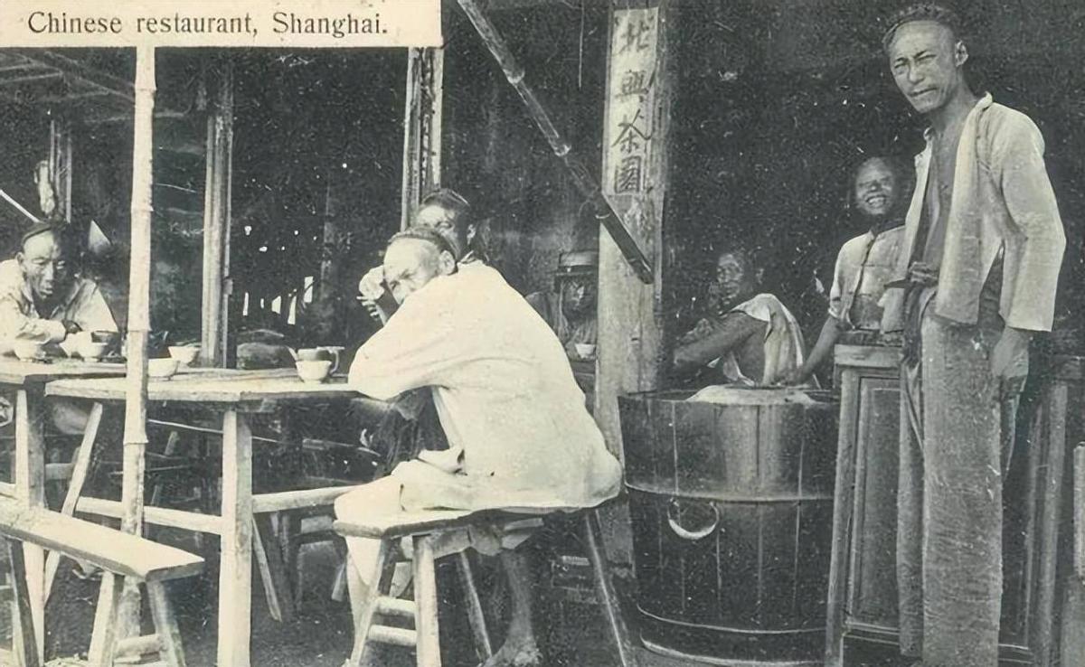 鏃ュ啗渚靛崕鍏借,鏃ユ湰渚靛崕鍏借鐓х墖