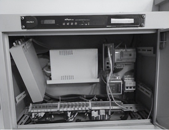 电力监控系统在多协议粮食港区中的设计与应用