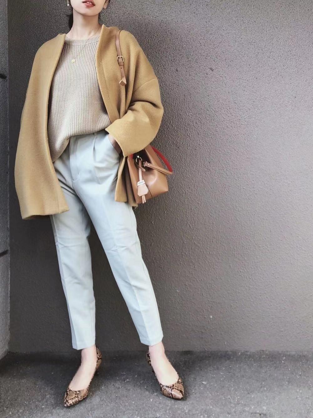 黄穿什么显白,皮肤暗黄的春季穿搭