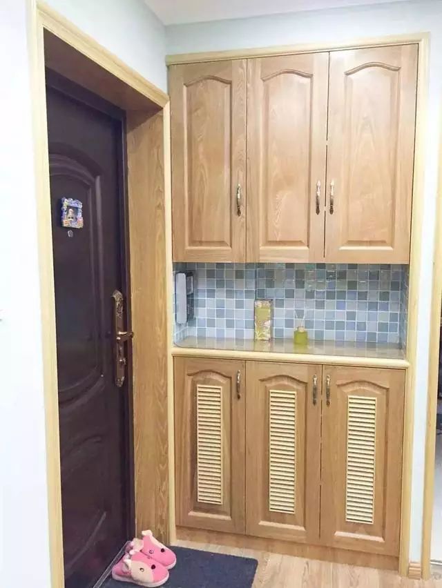 门套颜色与门不一样效果图,门套与门色差太大怎么办