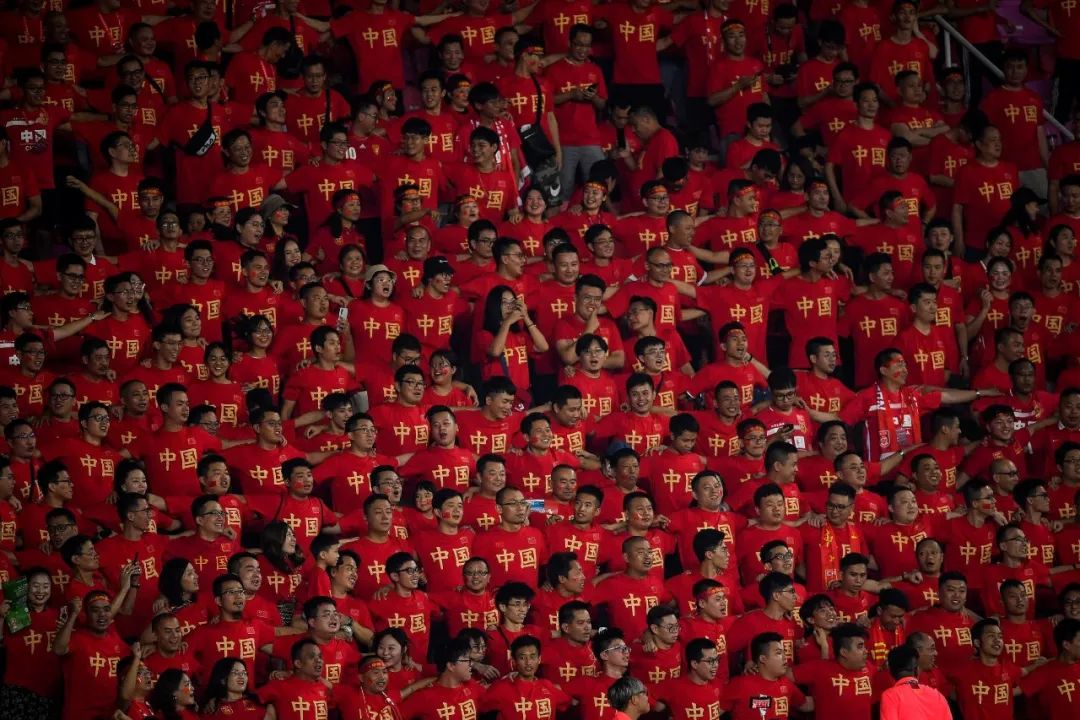 为什么国足的成绩总是那么稳定,国足需要什么样的成绩才不被骂