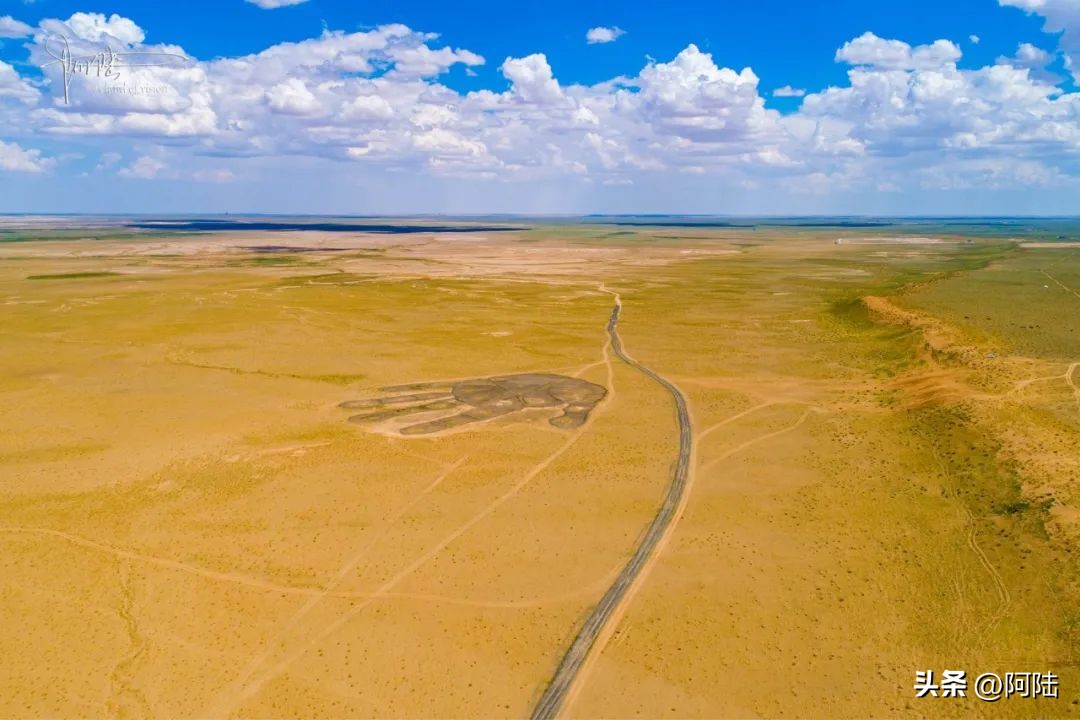 如来神掌自然景观,二连浩特如来神掌实景