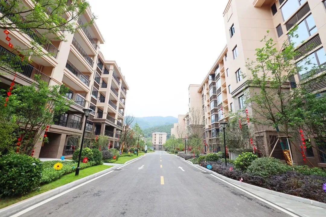 东亚新华国樾,东亚新华香誉国际