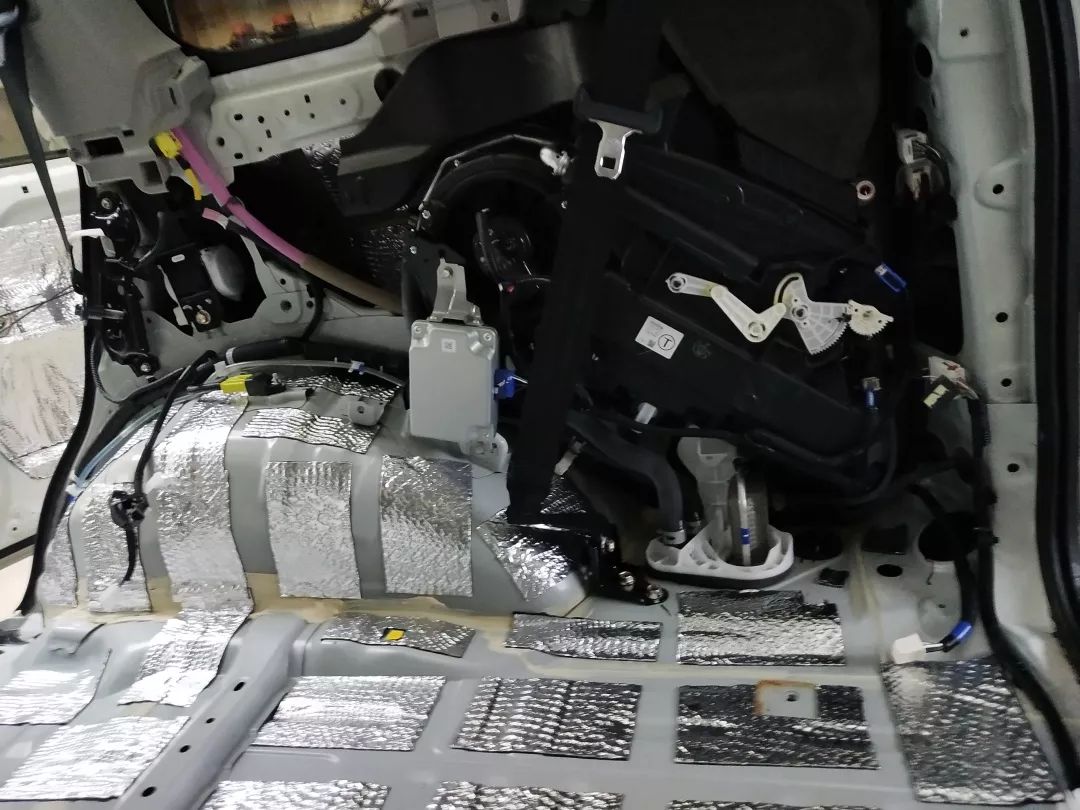 汽车隔音降噪测试丰田霸道,丰田霸道隔音