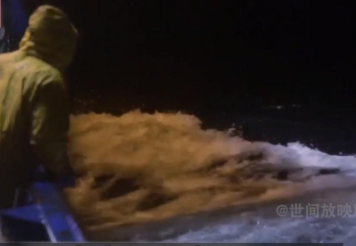 出海捕蟹人工资多少,出海捕鱼捞海鲜收入多少钱