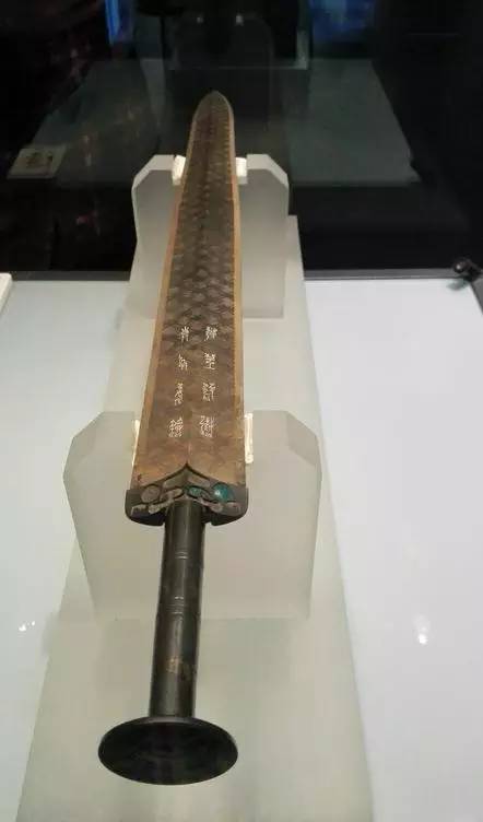 中国出土的两条龙图片,河南出土的中华第一龙