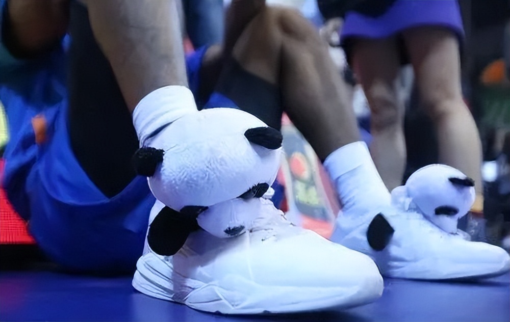 nba球员上脚的奇葩鞋,nba球星穿的奇葩球鞋