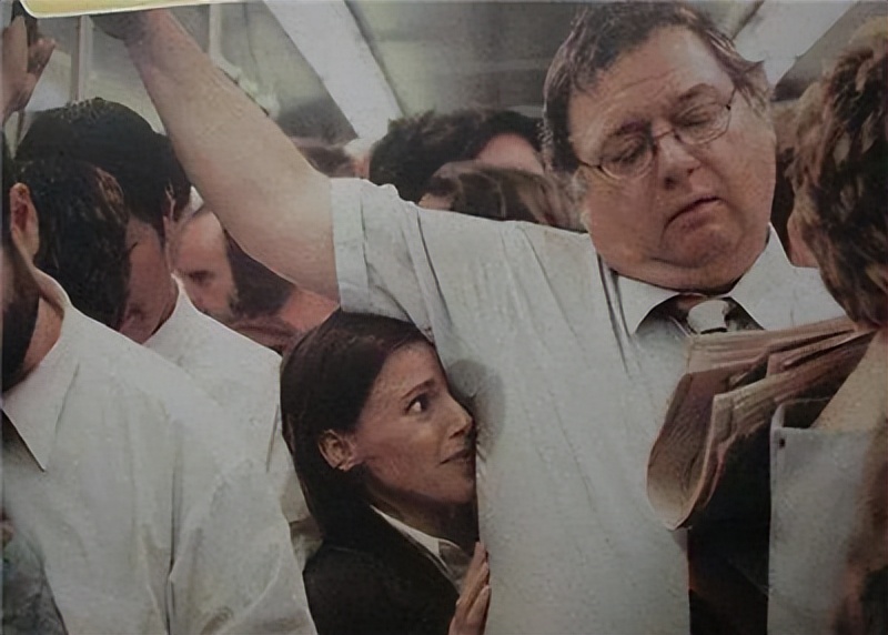 排卵期能闻到自己身上一股味道,女生排卵期身上有香味