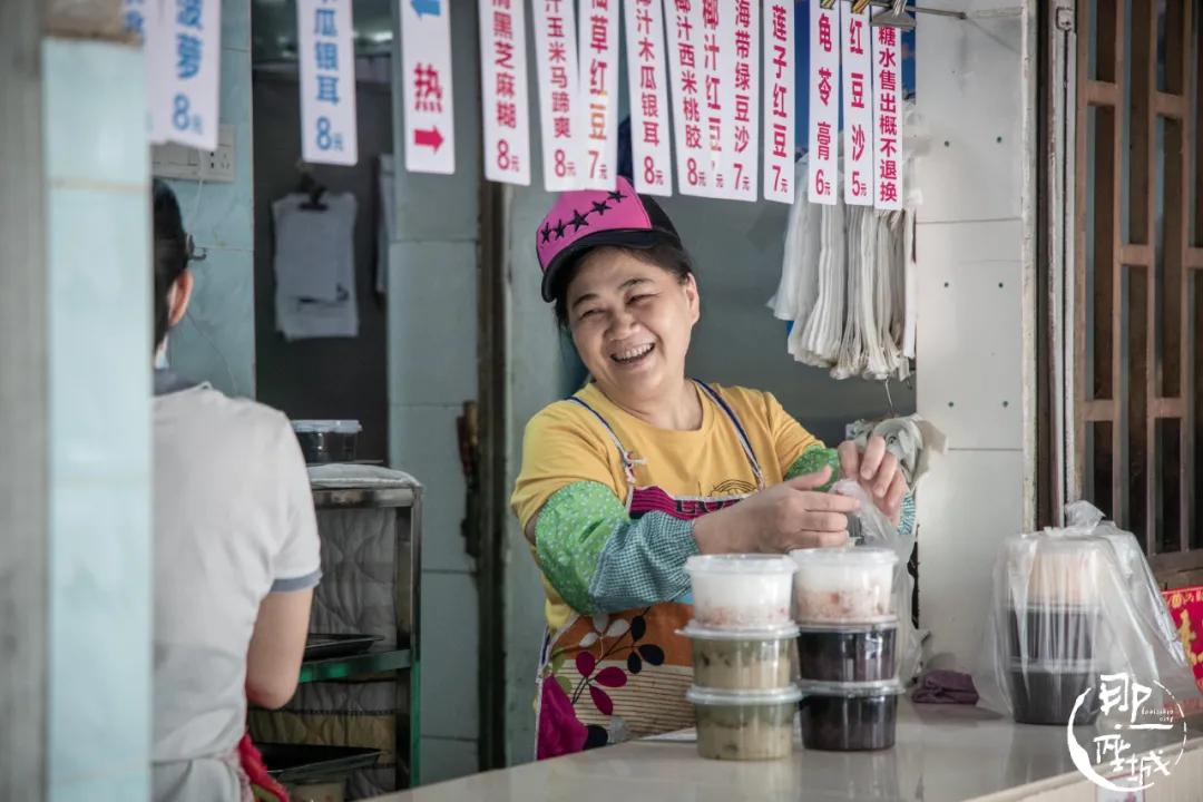 我在南极养企鹅,我在南极的日子