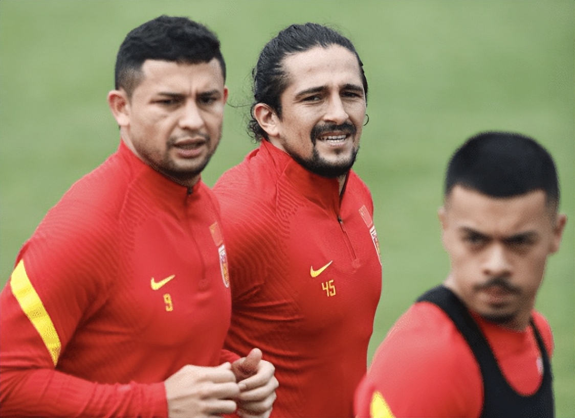 李铁是如何干掉归化球员,辟谣李铁曾和国脚打架