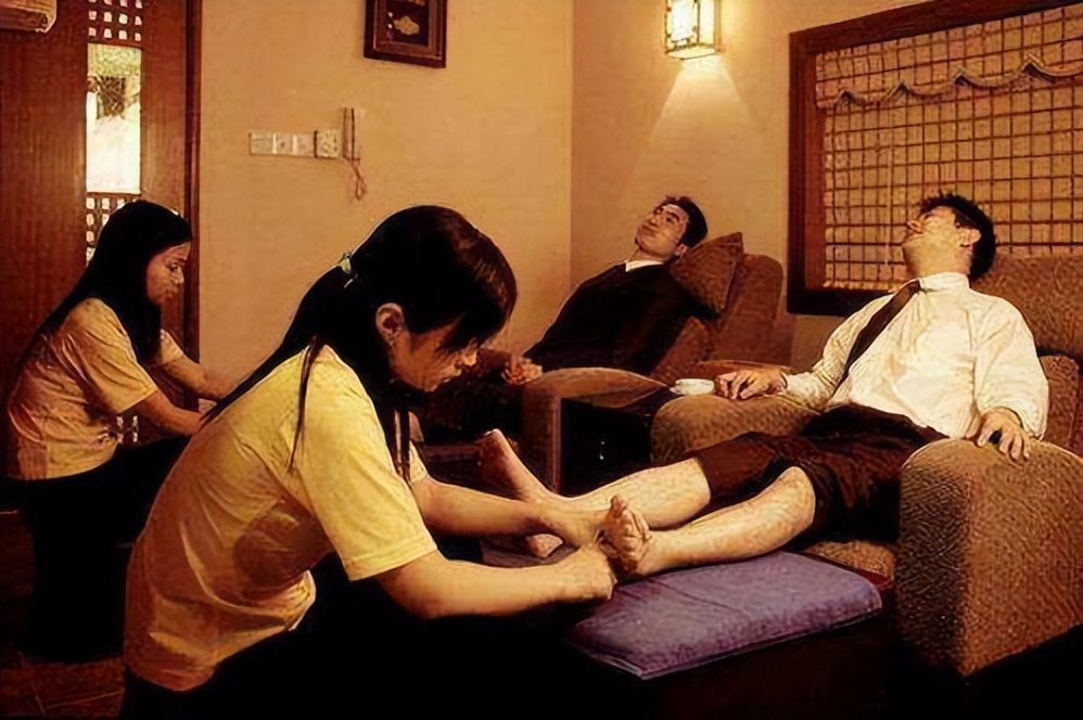 独居老人所面临的困境,80岁独居老人最好的解决方法