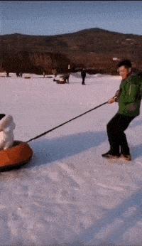 女友今年都二十三了，还是这样，是不是没救了哈哈哈好尴尬