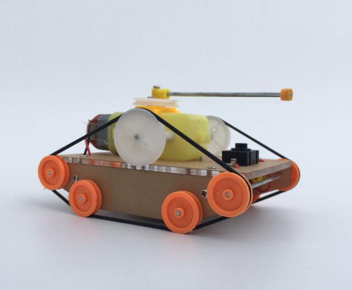 摩托飞机？农民理发师发明陆空两用飞机，飞行高度可达3500米