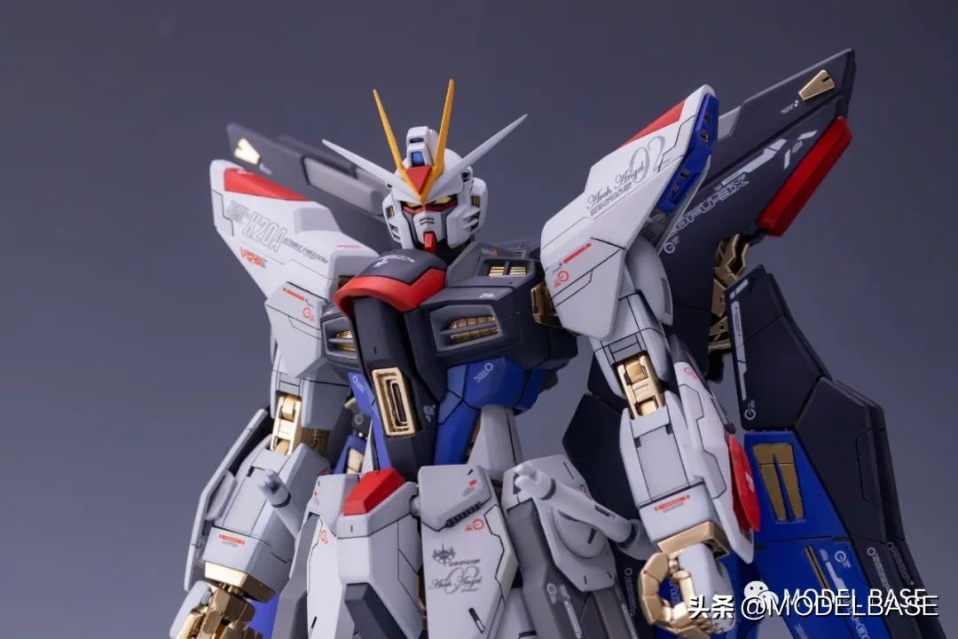 万代mg巴巴托斯喷涂场景重现,万代mgex强袭自由板件