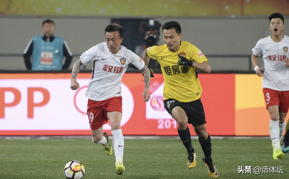 郜林退役采访,退役足坛点评中国篮球