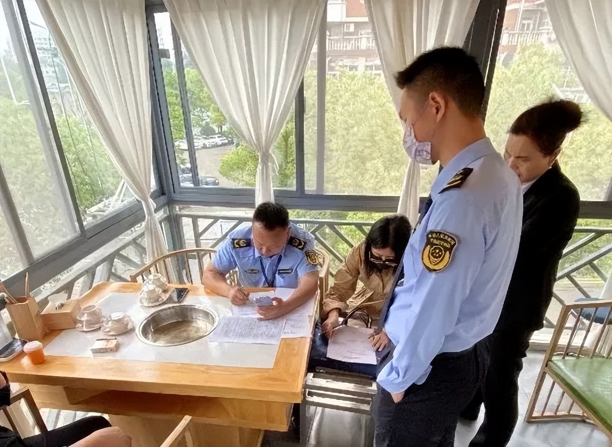 达人探店不标“广告”被罚；“舟喜”“littlepie”等10批次童装不合格