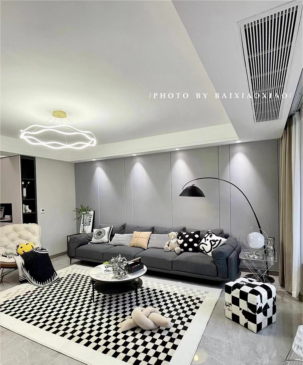 业主装修花了300多万,花30多万装修的房子竟然是隔壁家