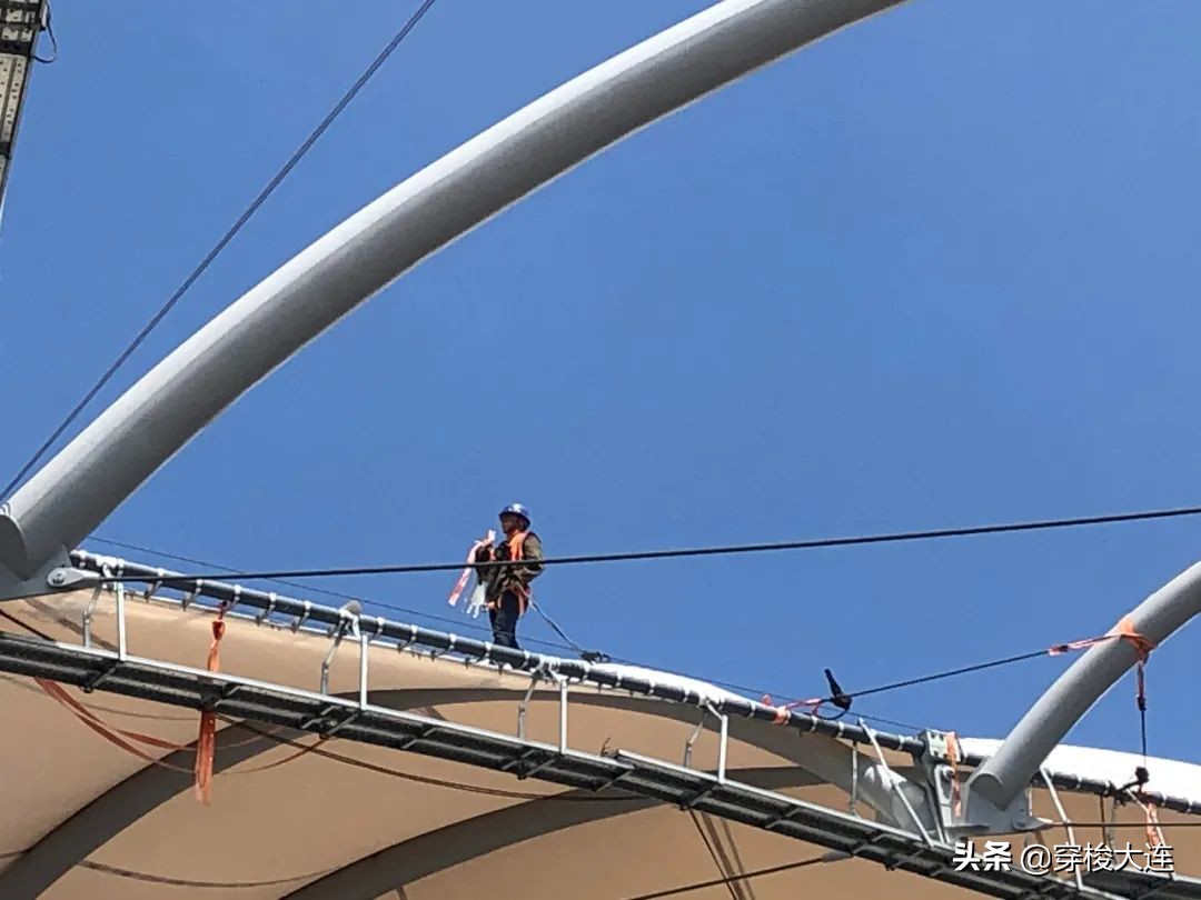 最新进展:地铁5号线“电通”梭鱼湾足球场11月30日交付